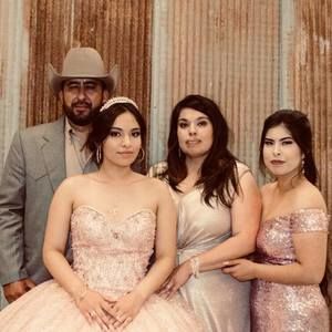 Meet your Posher, Elsa